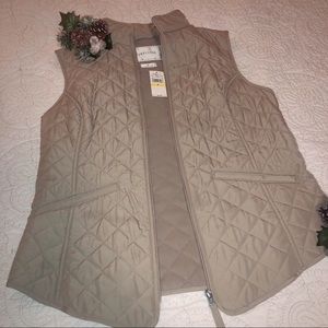 NWT Tan Van Huesen Quilted Vest